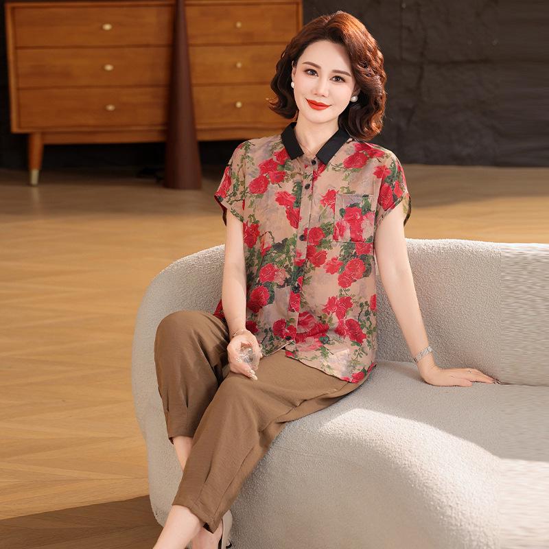 High-End Plus-Size Summer Fashion Set: Flattering Elastic Two-Piece T-shirt & Shorts for Middle-Aged & Elderly Women