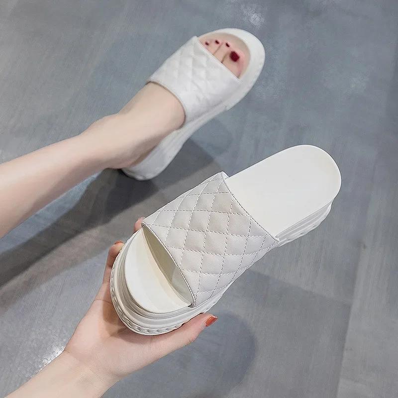 Fashion 7cm New Summer Women Slippers Thick Soles Flip-Flops Ladies Wedge Heels Beach Shoes Woman High Platform Slippers Outside Sandals