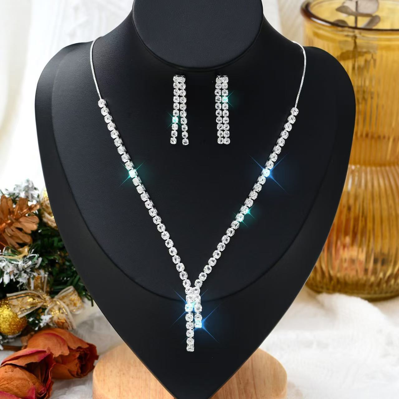 

European and American 1-piece necklace earrings long lines beautiful wedding western collarbone accessories серебряный