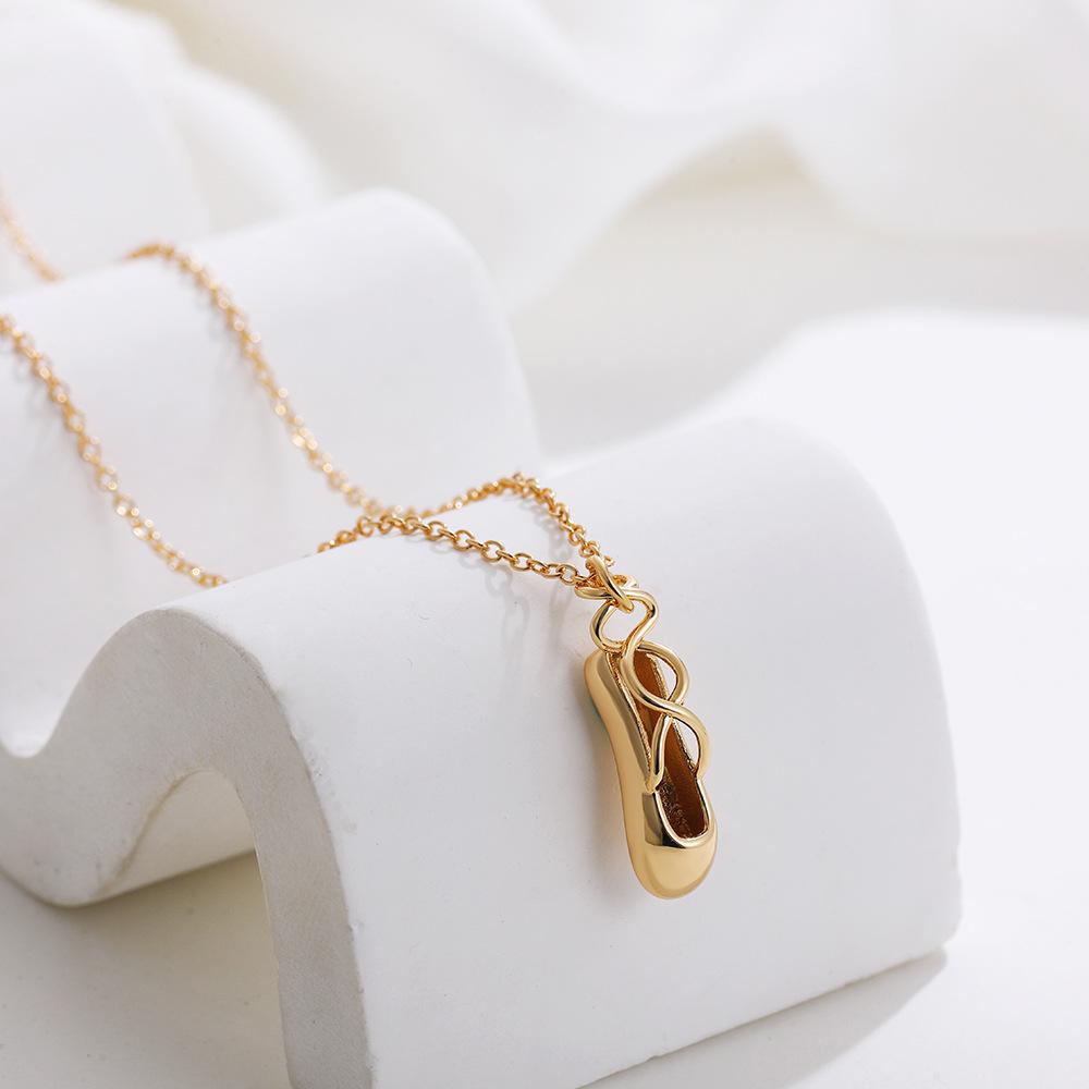 Ballet Shoe Pendant Necklace for Women Personality Copper Dance Clavicle Chain High-end Dainty Elegant Jewelry Gift Accessories
