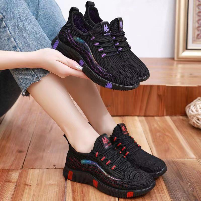 Old Beijing cloth shoes women's shoes flying woven walking shoes soft sole non-slip mesh breathable casual shoes middle-aged mother shoes