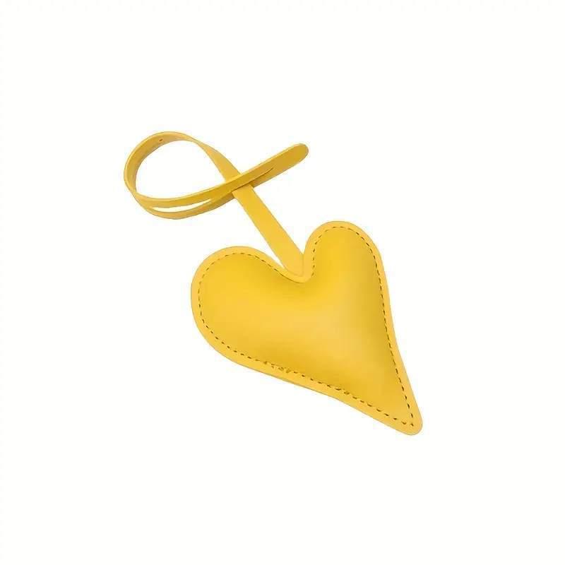 

1Pcs Love Car Keyring Multi-Color Pu Leather Irregular Heart Keychain Cartoon Fashion Bag Pendant Backpack Ornament жёлтый