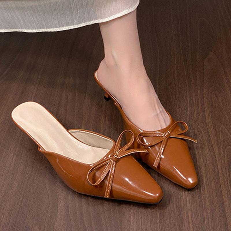 Fashion 2025 Summer Fashion Women Pointed Toe Slipper Nude White Square Low Heels Outsides Ladies Slides Casual Beach Mules Slides Shoes