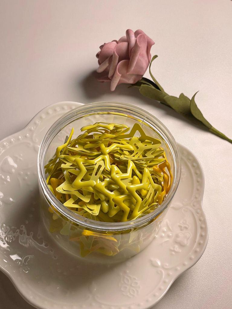 Clips de păr drăguț Y2K cu stea pentru femei și copii: Accesoriu Colorat Agrafă de Păr cu Franjuri Laterali