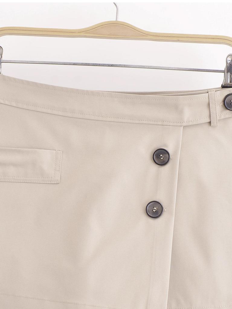 Wiosna 2025 Damski Europejski i Amerykański Styl Zapinany Zestaw Kulotów i Krótkiej Kamizelki