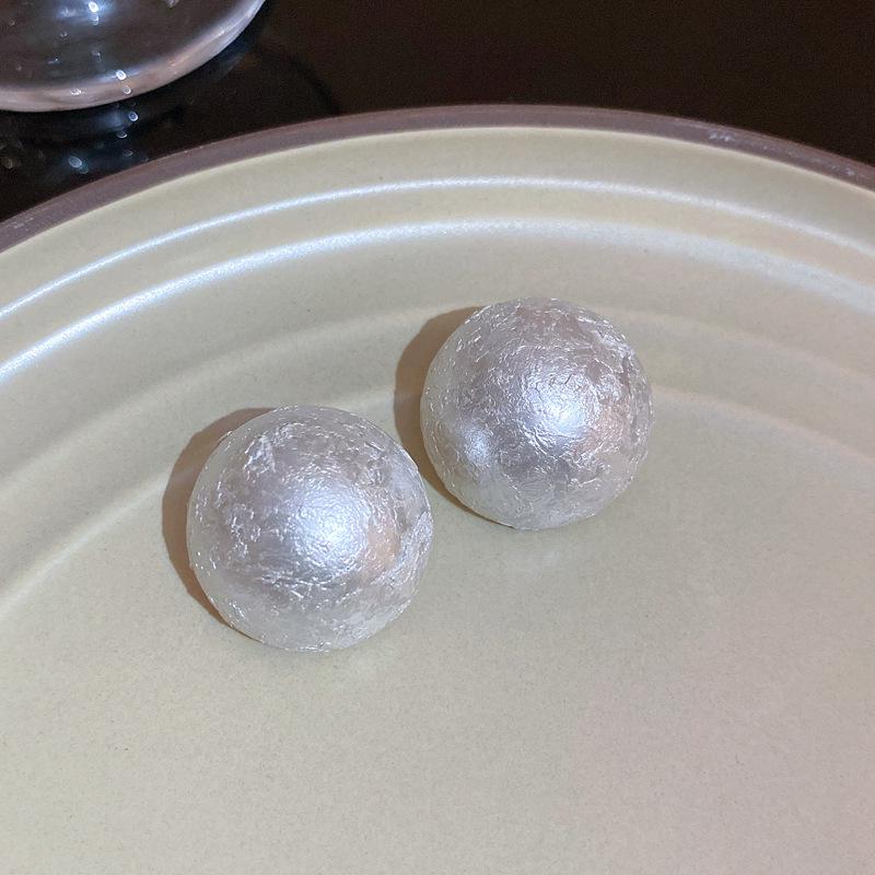 Boucles d'oreilles puces fleur perle rétro françaises haut de gamme - Élégantes, polyvalentes et à la mode pour femmes