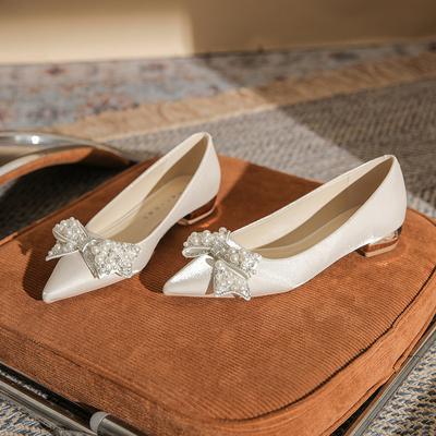 211-7 chaussures de mariage à semelle plate pour femmes à talon épais 2025 nouveau bout pointu bouche peu profonde nœud pieds non fatigués talon bas chaussures simples