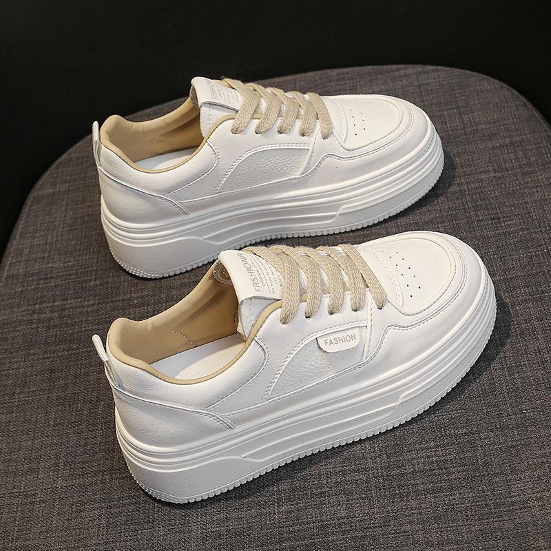 High-end soft-soled little white shoes for women in the autumn of 2025, new fashionable and versatile, comfortable and foot-showing small casual board