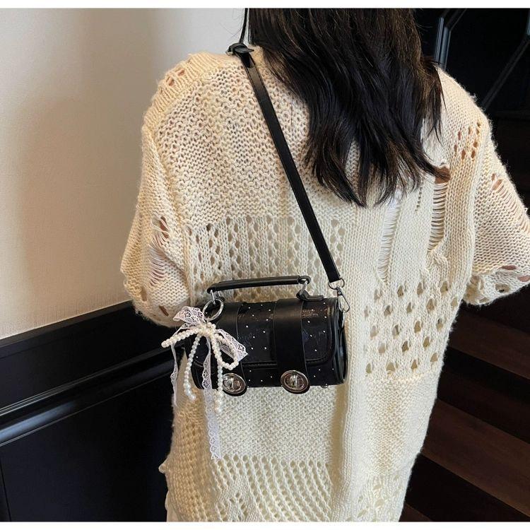 

Niche Design Bag Women Fashion Messenger Korean Style Ins Hit High-class Pillow 19x5x10 single package чорний