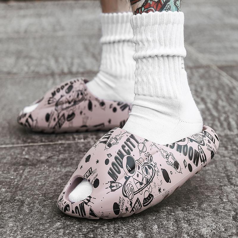 New Summer Couple Outerwear Sports Fashion Leisure Men and Women Beach Non-slip Flip Flops