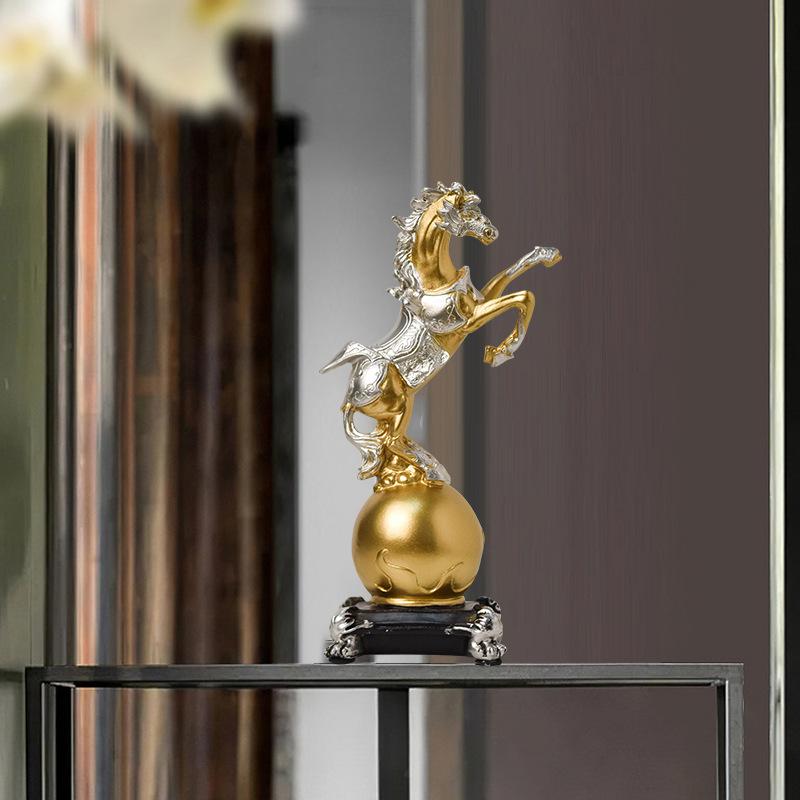 Horse Sculpture Craft Resin Animal Horse Model Creative Standing Horse Ornament For Living Room Decoration