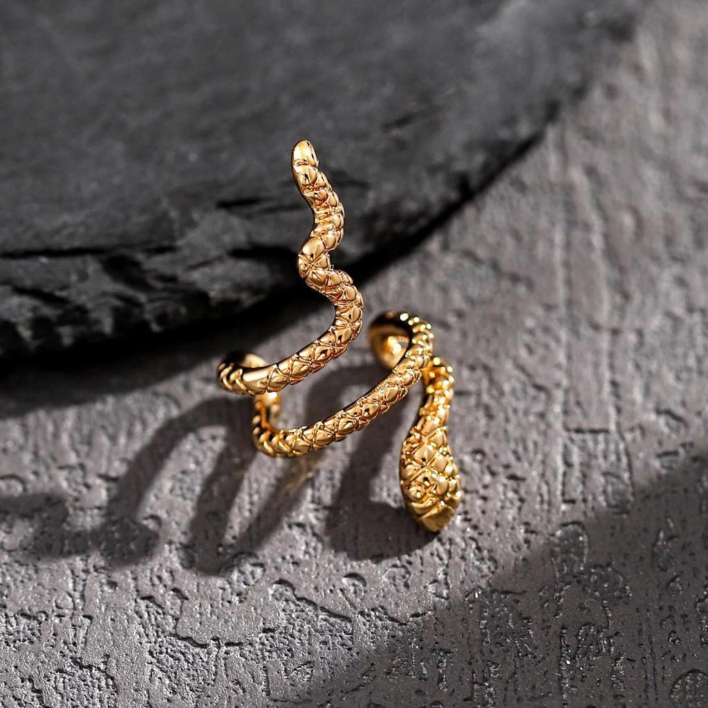 Gold Snake Shape Women's Ear Cuff (No Piercing Needed) - Unique Jewelry Accessory
