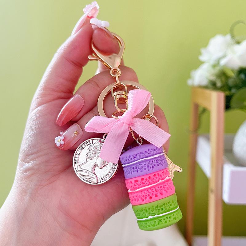 Exquisite Macaron Cake Keychain - Cute Couple Bag Charm, Stylish Car Pendant