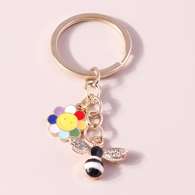 Cute Enamel Flower Bee Keychain Animal Key Rings Pendants for Women Girls Handbag Accessories DIY Jewelry Gifts