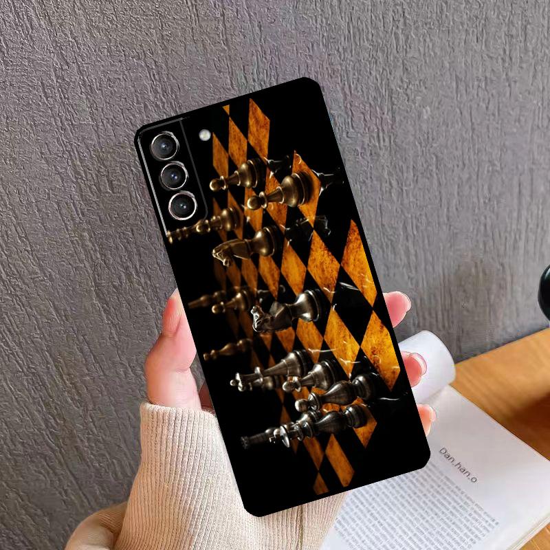 Chess Board Dark Horse Back Case For Samsung Galaxy S23 Ultra S20 S21 FE S9 S10 Plus Note 10 20 S22 Ultra Coque
