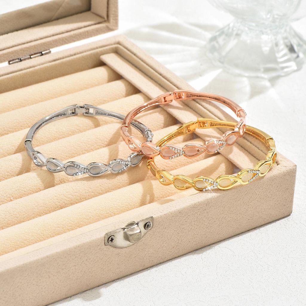 Straight Women'S Bracelet, Creative Peach-Shaped Environmentally Friendly Alloy Bracelet, Street Stall Jewelry Bracelet