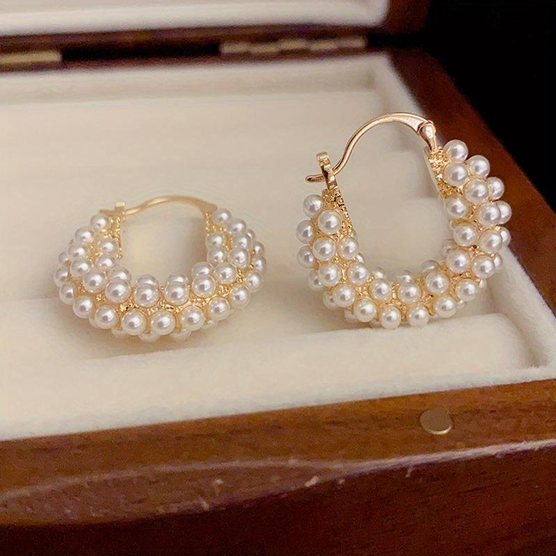 1 Pair Elegant Imitation Pearls Hoop Earrings for Women Luxurious Gold Color Ear Clip Jewelry Gift