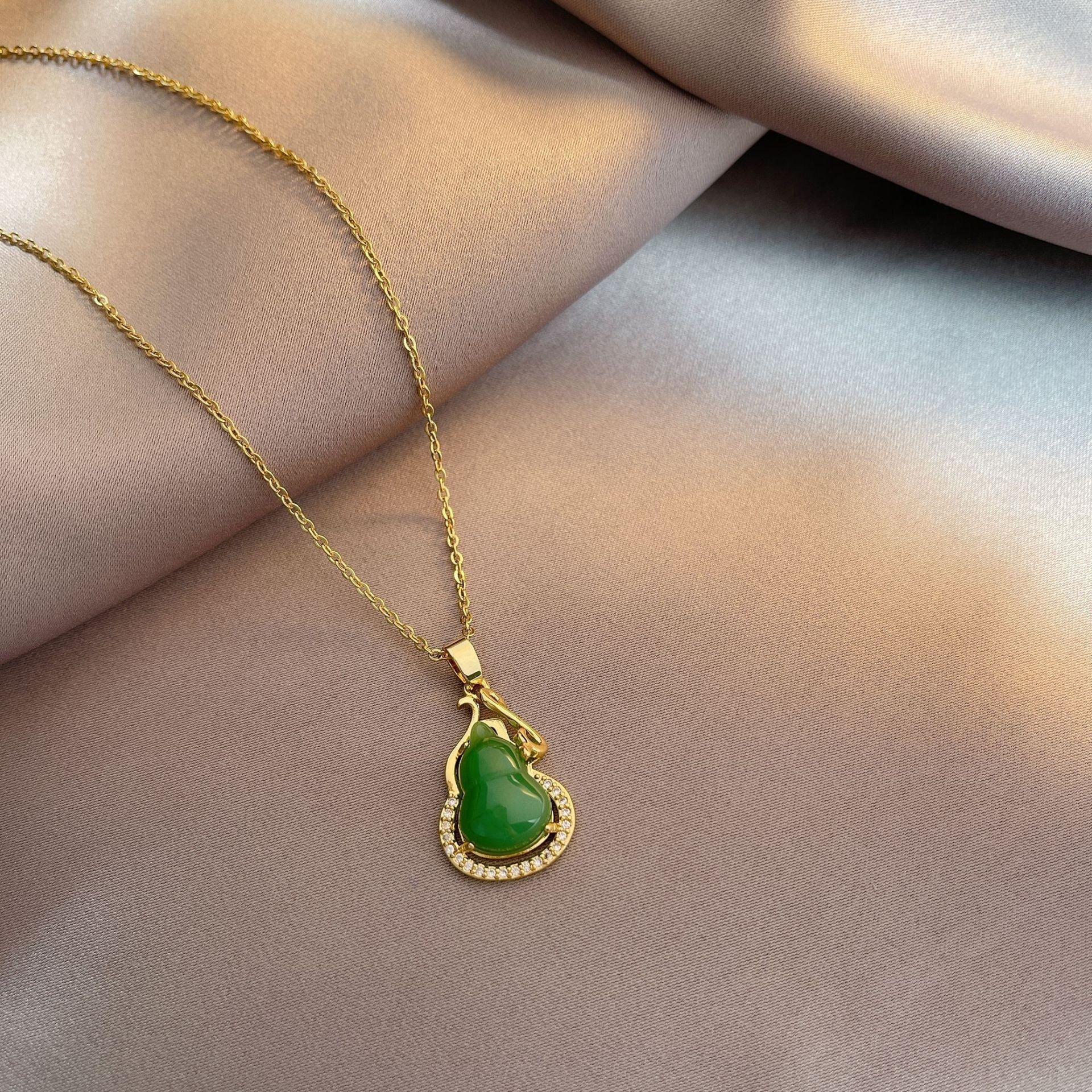 1 шт. Зеленый тыквенный медный кулон, инкрустированный стразами, стальная цепочка на шею, цепочка на ключицу, женские, для девочек, элегантные аксессуары