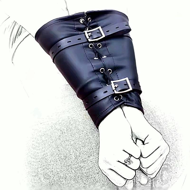 Unisex Leather Bondage Bracelets Set Offers Adjustable BDSM Handcuffs With Dual Feet Cuffs Designed For Couple Role Play