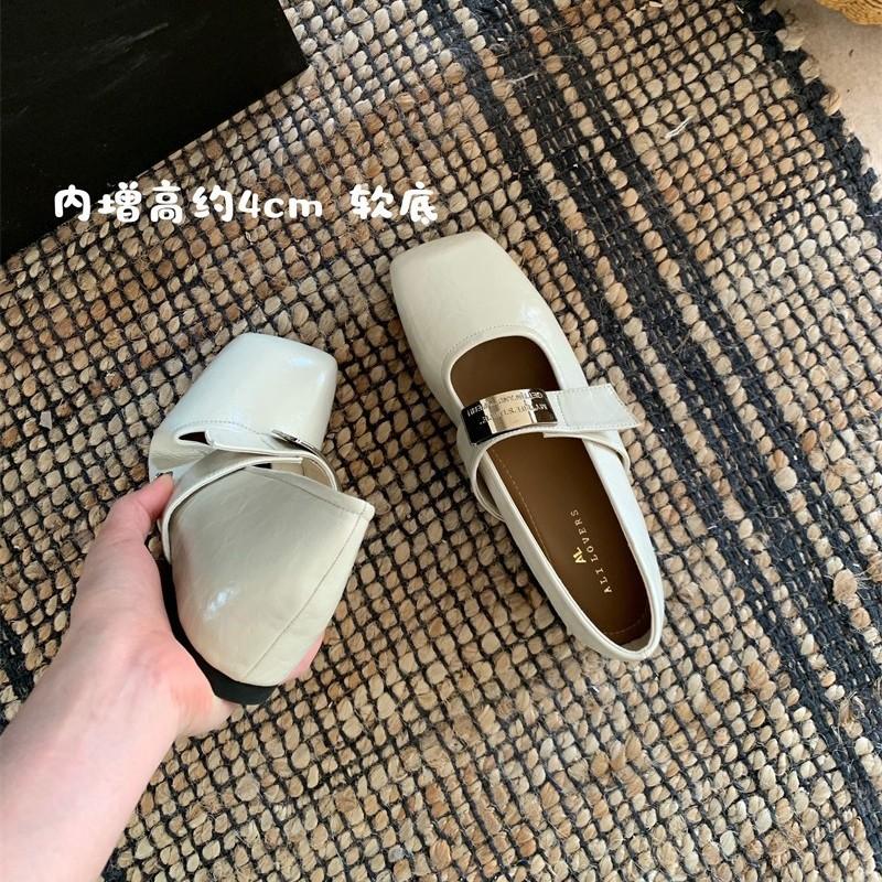 Lan Cabinet Home 2025 Französisch Silber Einzelne Schuhe Damen Kleine Lederschuhe Weiche Sohle Ein-Wort-Riemen Höhenverstärkende Mary Jane Schuhe