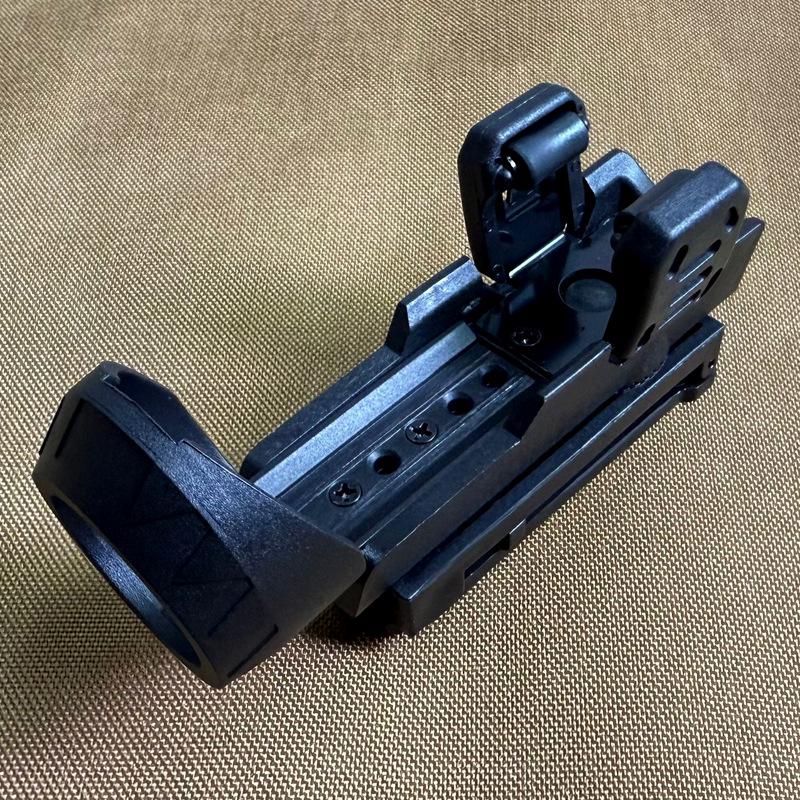 Quick-Draw Tactical Flashlight Holster: High-Intensity, Side-Opening, Waist-Mounted Torch Holder