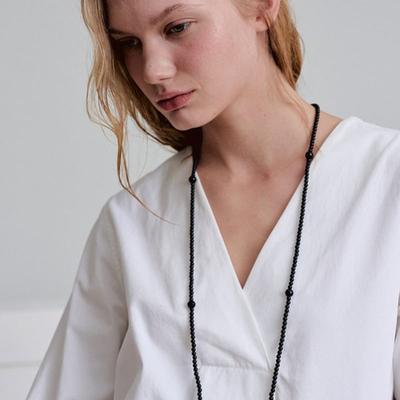 VENGDI Onyx Round Ball Long Necklace