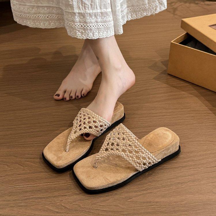Sheepskin version~ New retro leather thick-soled hollow-toed flip-flops shoes women's versatile square head beach cool slippers