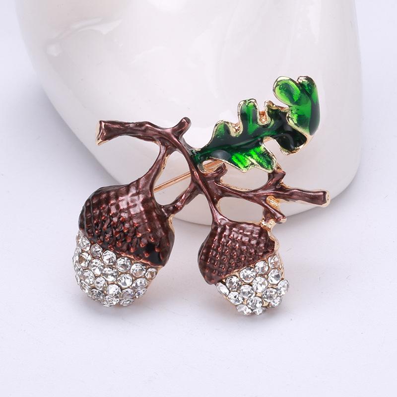 

Творческий сплав капает масло лесной орех брошь фрукты горный хрусталь фрукты универсальная простая булавка для воротника