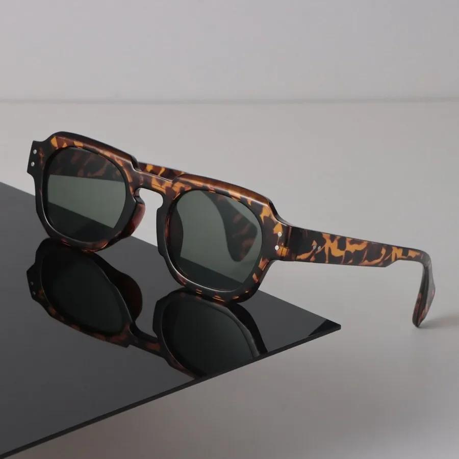 Vintage Rectangle Sunglasses for Women Men Fashion Designer Luxury Brand Casual UV Protection