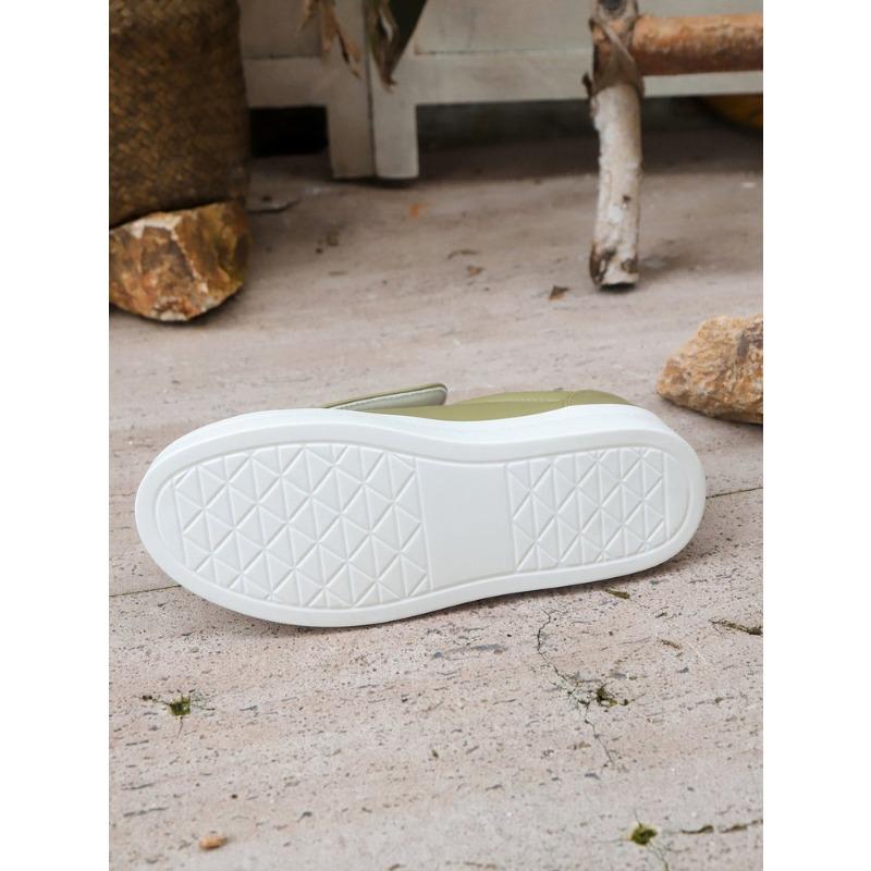 New Autumn European American Style Women's Thick Soled Solid Color Metal Flat Casual Shoes