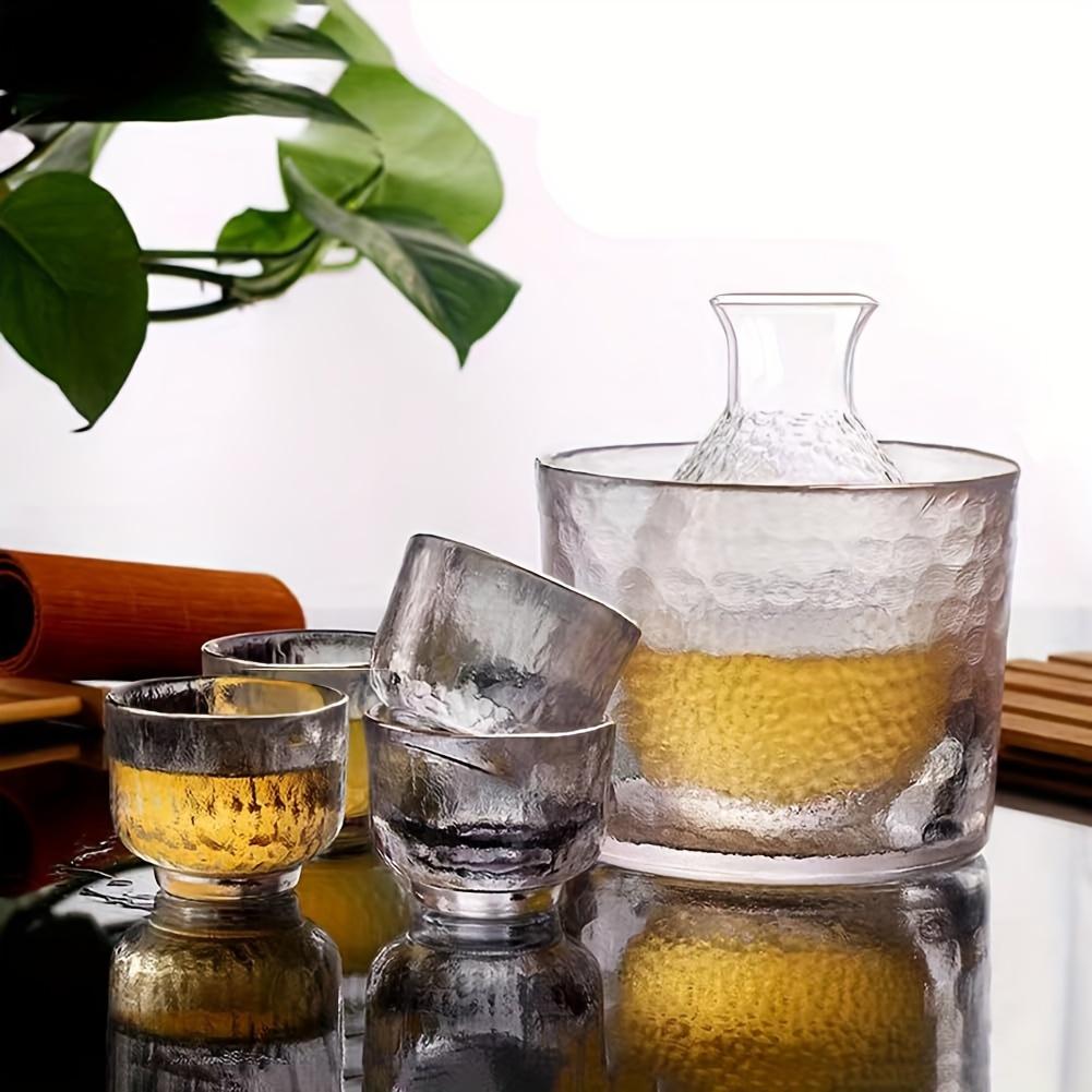 Set Japanisches Sake-Set bestehend aus 1 Sake-Kanne, 4 Sake-Tassen und 1 Schüssel, Tokkuri-Flasche, Ochoko-Tassen, Dekanter-Karaffe-Set, Glasgeschenke für die Saki-Liebhaber-Party