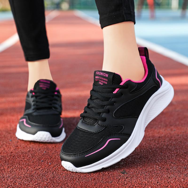 Sneakers Women's Spring and Autumn Mesh Breathable Ultra Light Student Running Shoes Casual Lightweight Soft Sole Running Shoes 2025 New
