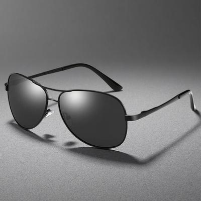 Classic Pilot Polarized Sunglasses Men Women Fashion Metal Aviation Sun Glasses Vintage Black Driving Shades UV400