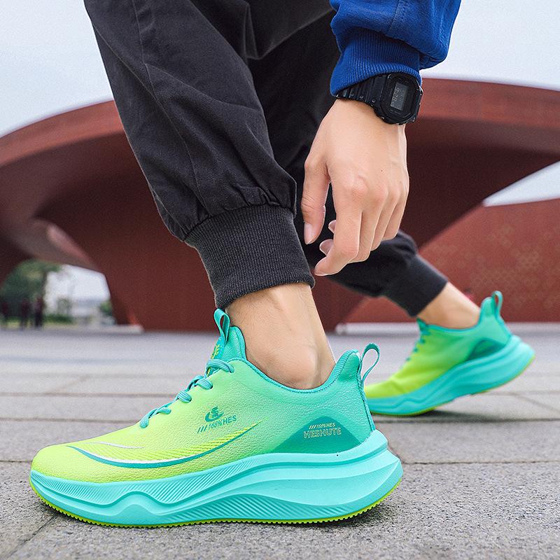 Outdoor sports running shoes High school entrance examination Physical test Ultra-light carbon board running shoes Soft sole Rebound shock Middle