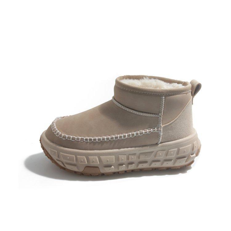 

Niche design thick-soled velvet snow boots for women s 2025 winter new versatile casual non-slip warm and comfortable cotton shoes 40