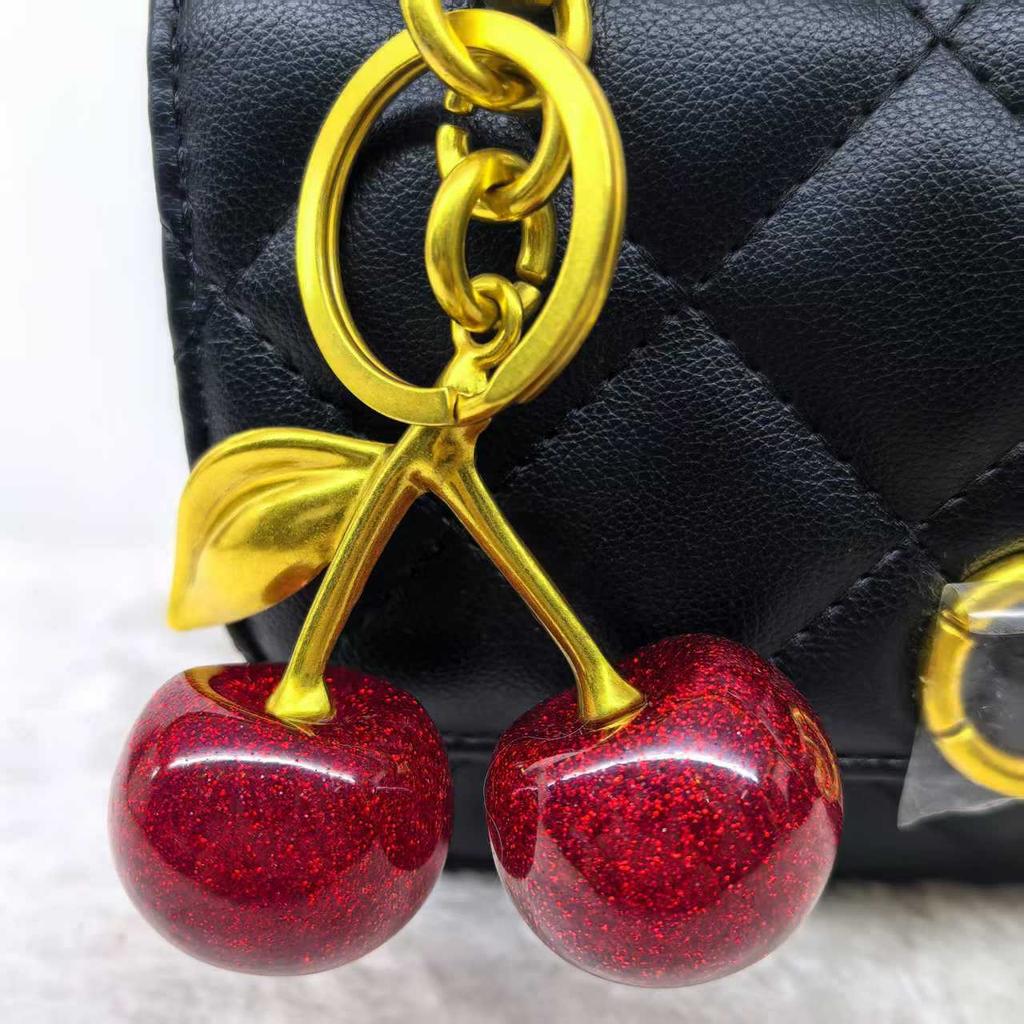 Cherry Crystal Bag Hanging Jewelry, Keychain Car Key Pendant Is Fashionable and Exquisite