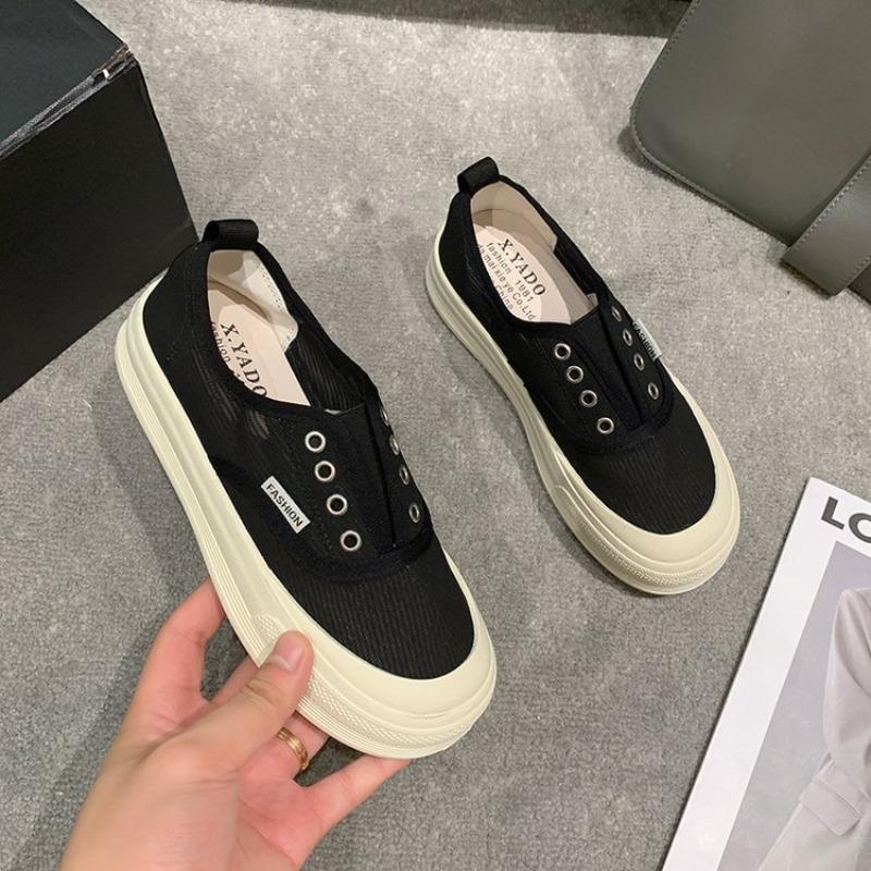 One-pedal women's shoes black student sports shoes casual trend breathable low-top shoes children's new canvas shoes