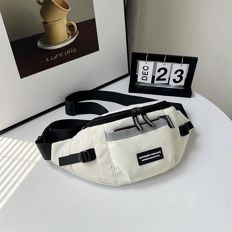 Güzel Günlük Kız Öğrenci Postacı Çantası Kişiselleştirilmiş Japon Tarzı Retro Basit Trend Göğüs Çantası