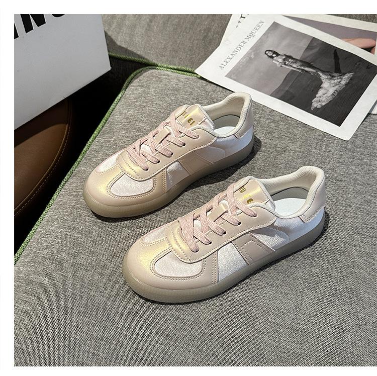 European Station Silver Dexun Shoes 2025 Autumn New Flat Bottom Versatile Low-top Shoes Niche Casual Retro Board Shoes