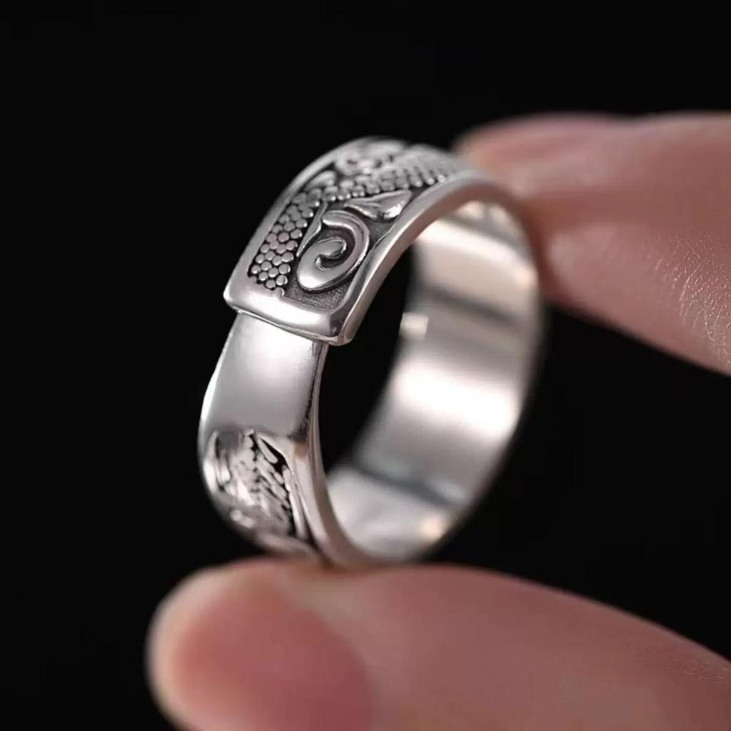 Versatile Retro Chinese Dragon Pattern Ring for Men - Ethnic, Dominant, Trendy Design, Perfect for the Index Finger.