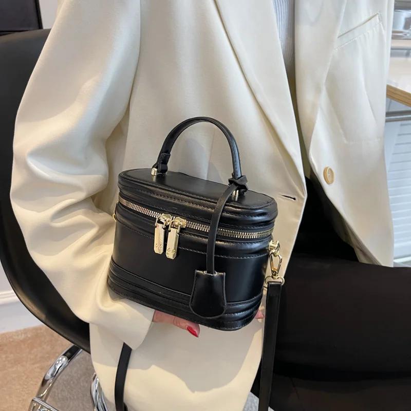 Square PU Leather Shoulder Bags for Women Elegant Retro Mini Cell Phone Bags Bucket Bag Texture