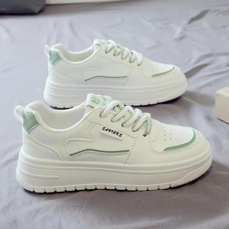 Spring and Autumn New White Shoes for Students Breathable and Versatile Sports and Leisure Dad's Shoes Soft soled Board Shoes