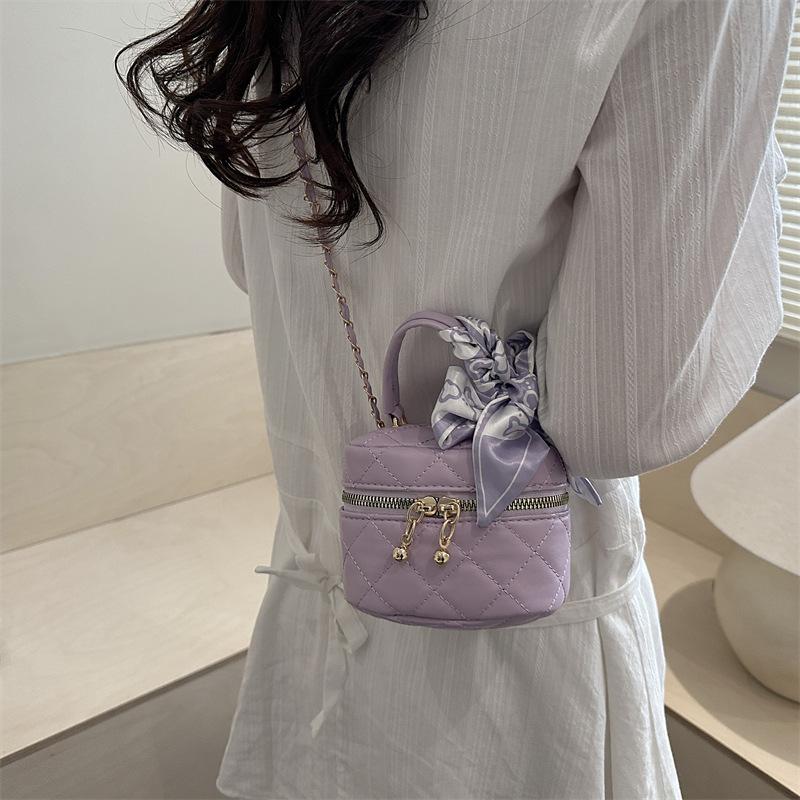 Cute Quilted Faux Leather Crossbody Bag with Bow Knot Chain Strap Small Bucket Purse for Women