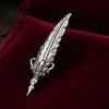Alloy Feather Jewelry 1/2Pcs Vintage Brooch for Men, Silver Lapel Jewelry, Clothing Decoration Pin Decorative Badge Clothes Bag Hat Scarf Suits Shape