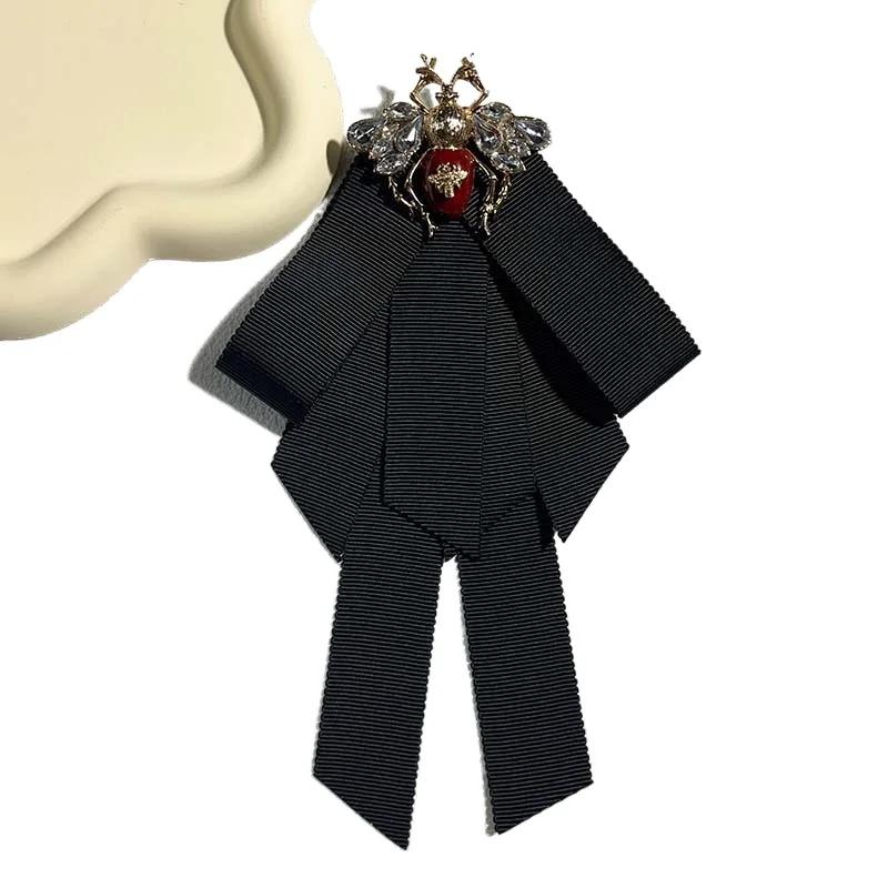 Korean Vintage Fabric Bow Tie Brooch Crystal Bee Pins College Style Uniform Shirt Collar Pin Fashion Women's Accessories Gift
