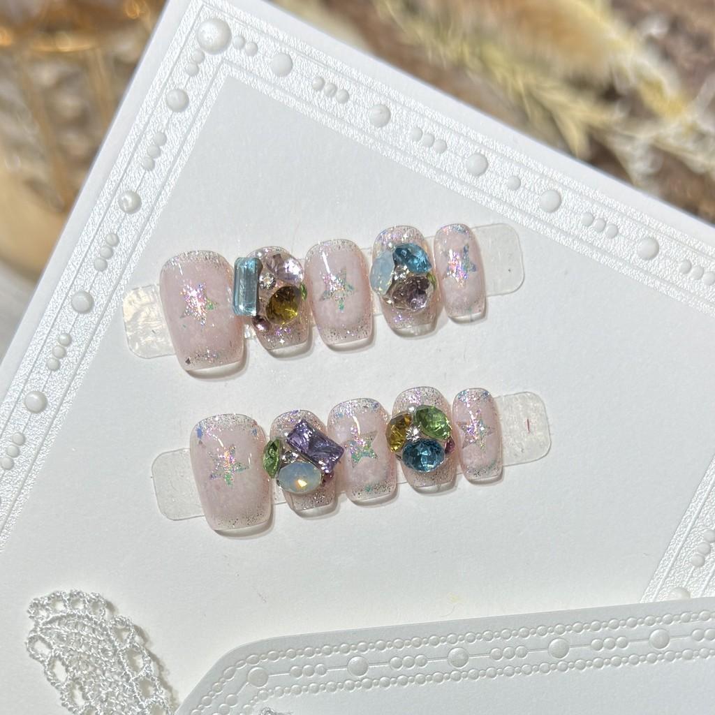 [5in1 Toolkit+HANDMADE]Handmade Press On Nail French Cute Sparkling Sequins 3D Colored Diamond Short Square Fake Nail Patch Artificial Nail Reusable