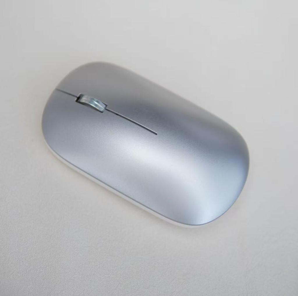 Rechargeable Silent Dual-Mode Bluetooth Wireless Mouse for Gaming and Office Use