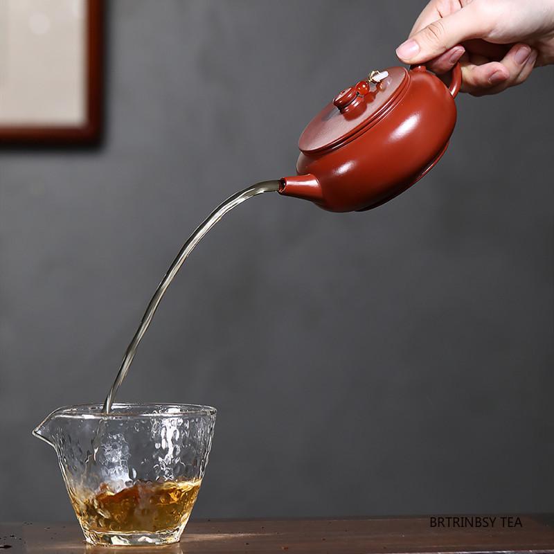 Tradition Yixing Purple Clay Teapot Chinese Handmade Tea Pot Beauty Tea Infuser Kettle Zisha Teaware Household Tea Set 260ml