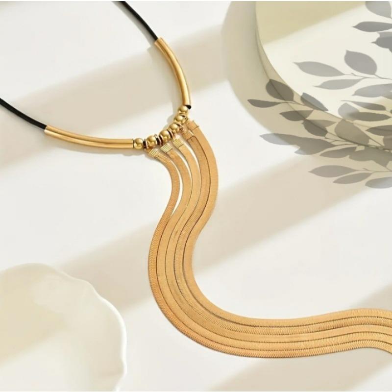 Exaggerated Pull Personalized Chain Metal Snake Bone Chain Long Cold Wind Necklace Niche Jewelry золотой