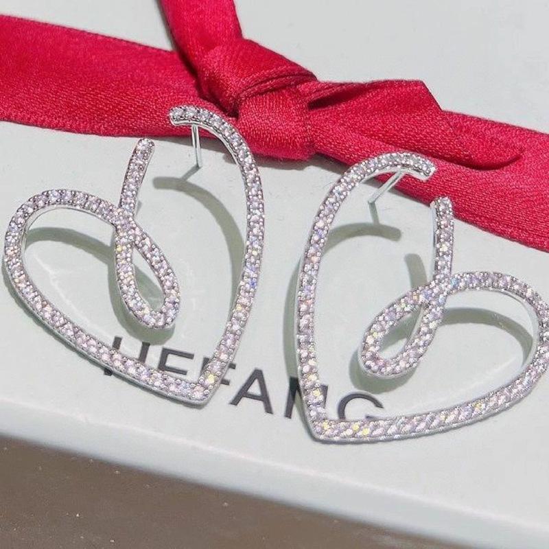 

HEFANG Love Ribbon Sterling Silver Stud Earrings with Micro-Paved Zircon for Women Copper